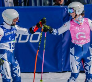 Tadeáš Kříž s&nbsp;trasérkou Ivou Křížovou na paralympijských hrách. Zdroj: Český paralympijský výbor
